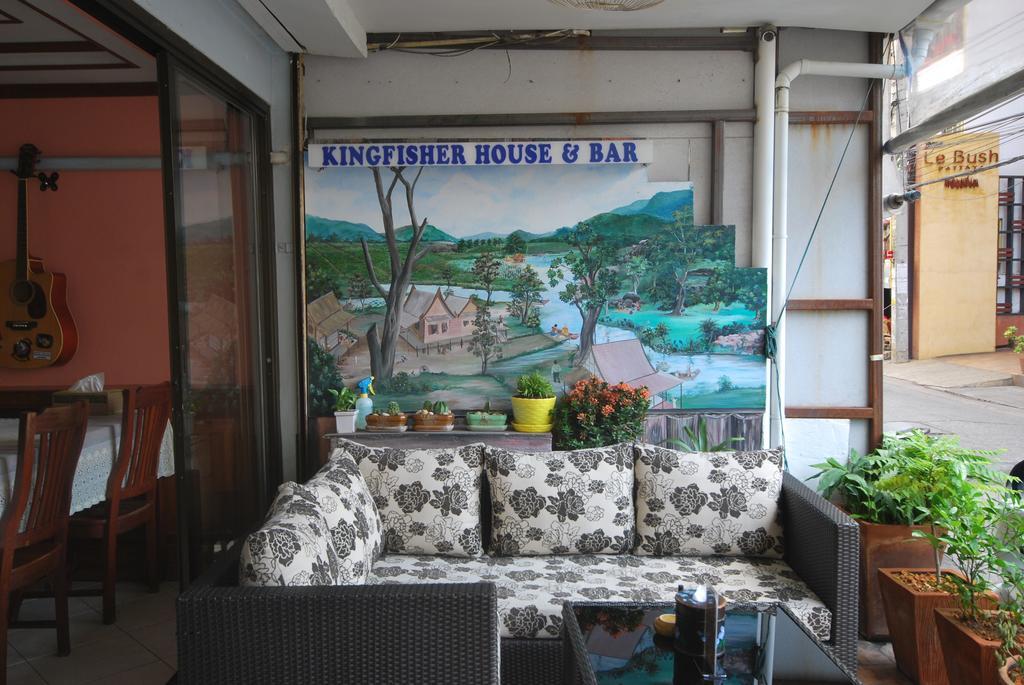 Kingfisher House & Bar Pattaya Buitenkant foto